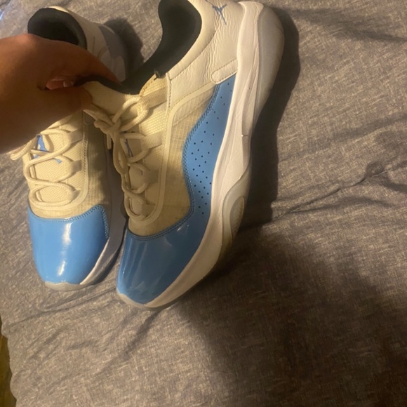 Shoes for sell are very nice can’t beat the price - Picture 3 of 6